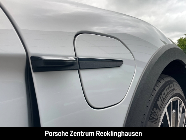 Porsche Taycan 4 Cross Turismo Soft-Close LEDMatrix BOSE