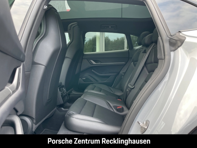 Porsche Taycan 4 Cross Turismo Surround-View LED-Matrix