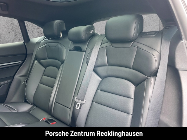 Porsche Taycan 4 Cross Turismo Surround-View LED-Matrix