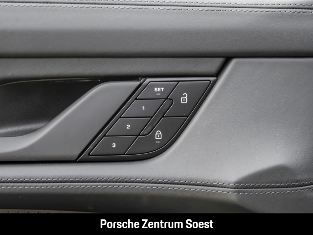 Porsche Taycan GTS Sport Turismo/21-Zoll/Panorama/BOSE