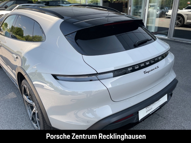 Porsche Taycan 4S Cross Turismo Head-Up Sitzbelüftung