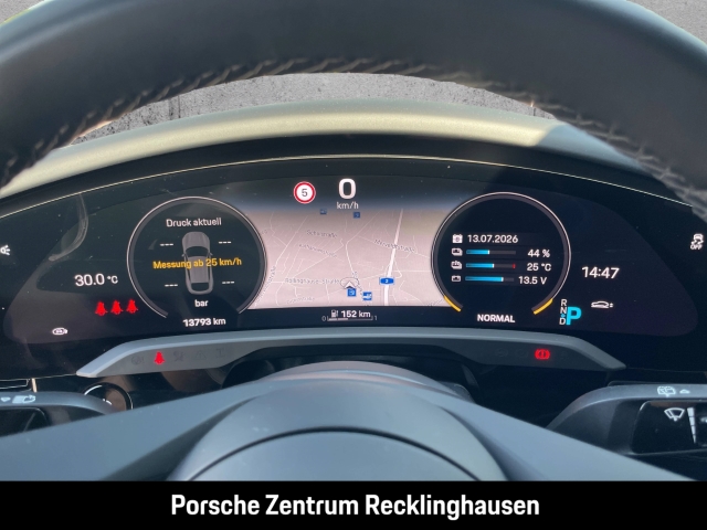 Porsche Taycan 4S Cross Turismo Head-Up Sitzbelüftung