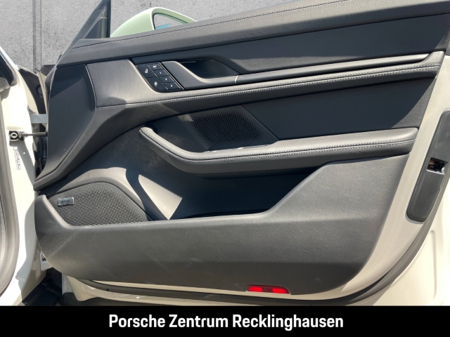 Porsche Taycan 4S Cross Turismo Head-Up Sitzbelüftung