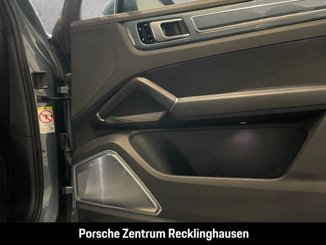 Porsche Cayenne S Burmester HA-Lenkung InnoDrive  LED