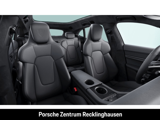 Porsche Taycan Turbo S Cross Turismo Burmester InnoDrive