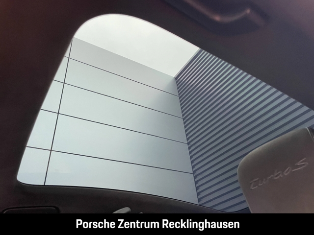 Porsche Taycan Turbo S Burmester Surround View LED-Matrix