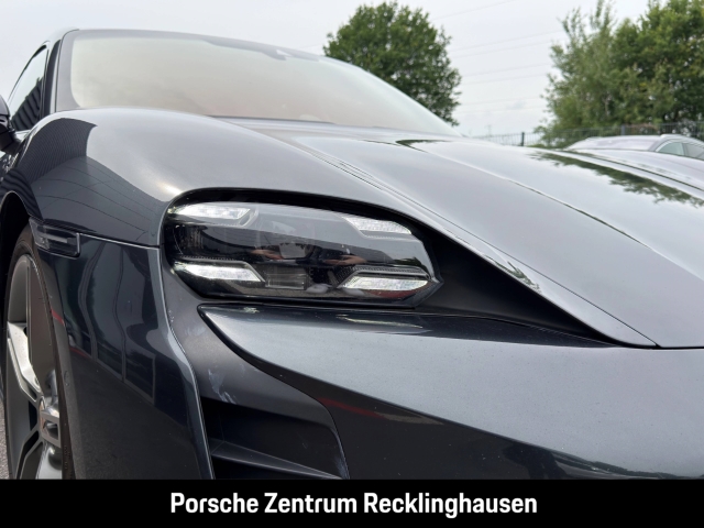 Porsche Taycan Turbo S InnoDrive PDCC Sitzbelüftung BOSE