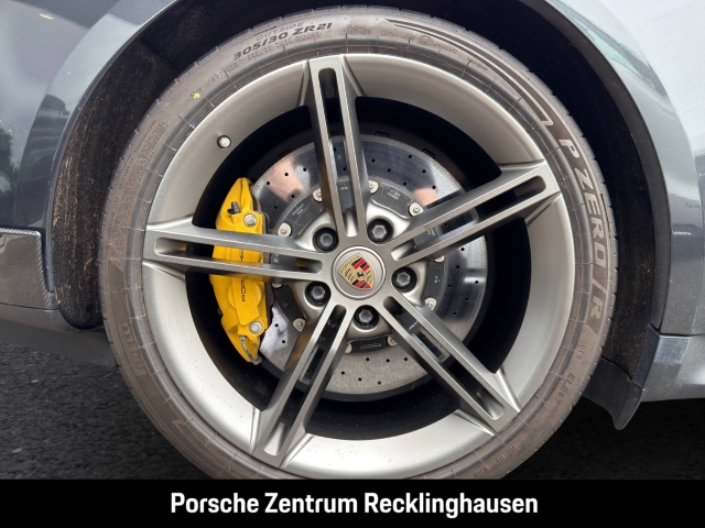 Porsche Taycan Turbo S InnoDrive PDCC Sitzbelüftung BOSE