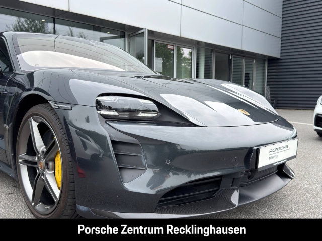 Porsche Taycan Turbo S InnoDrive PDCC Sitzbelüftung BOSE