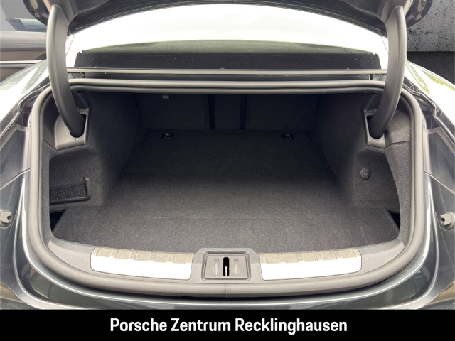 Porsche Taycan Turbo S InnoDrive PDCC Sitzbelüftung BOSE