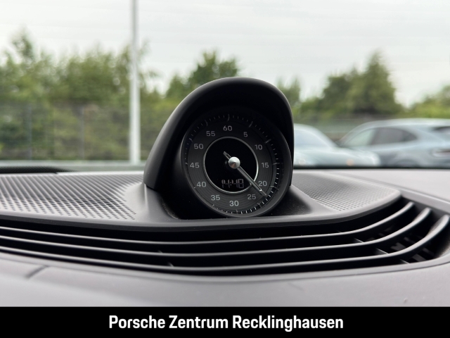 Porsche Taycan Turbo S InnoDrive PDCC Sitzbelüftung BOSE