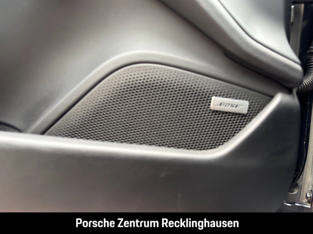 Porsche Taycan Turbo S InnoDrive PDCC Sitzbelüftung BOSE