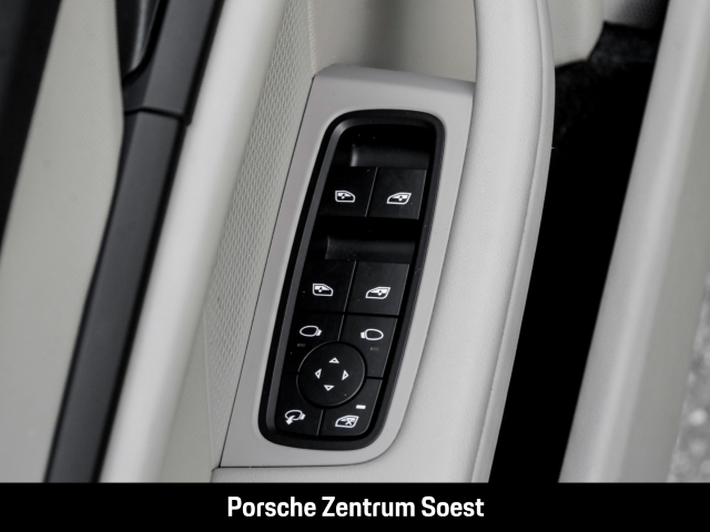 Porsche Taycan Sport Turismo/20 -Zoll/PASM/Head-up