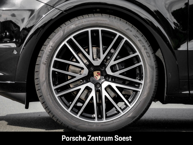 Porsche Cayenne Coupe Black Edition/22-Zoll/AHK/BOSE
