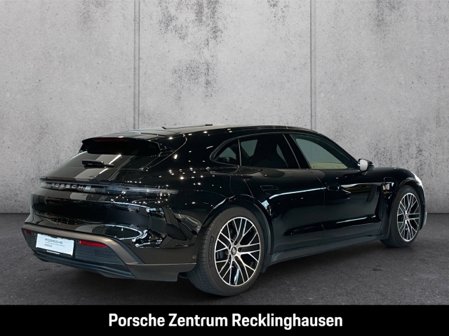 Porsche Taycan Sport Turismo InnoDrive Surround-View