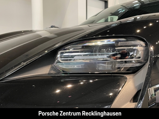 Porsche Taycan Sport Turismo InnoDrive Surround-View