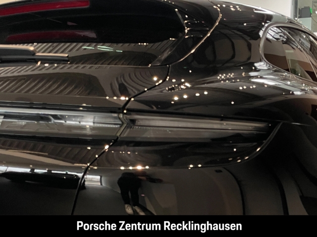 Porsche Taycan Sport Turismo InnoDrive Surround-View