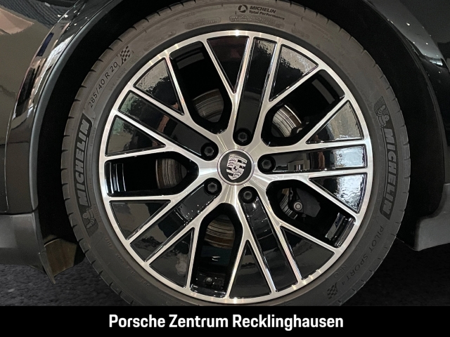 Porsche Taycan Sport Turismo InnoDrive Surround-View