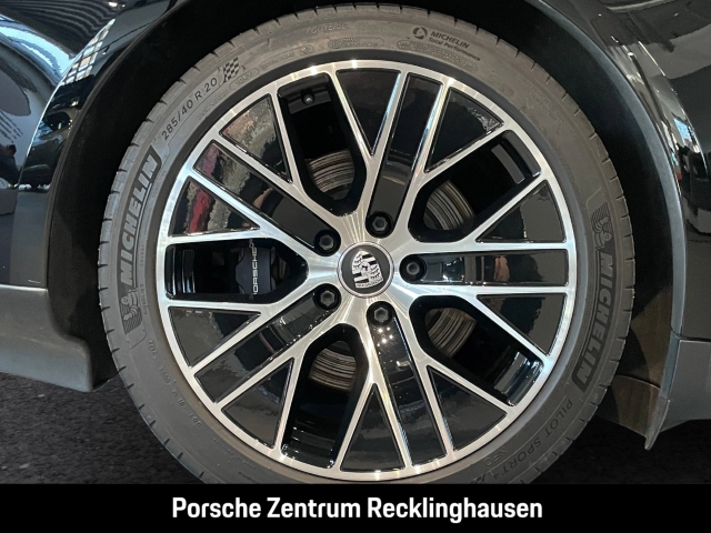 Porsche Taycan Sport Turismo InnoDrive Surround-View