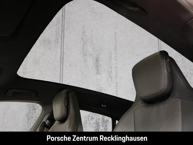 Porsche Taycan Sport Turismo InnoDrive Surround-View