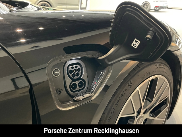 Porsche Taycan Sport Turismo InnoDrive Surround-View