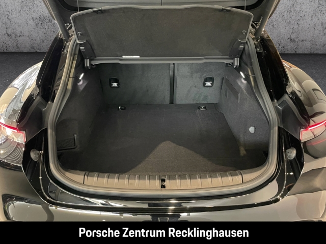 Porsche Taycan Sport Turismo InnoDrive Surround-View