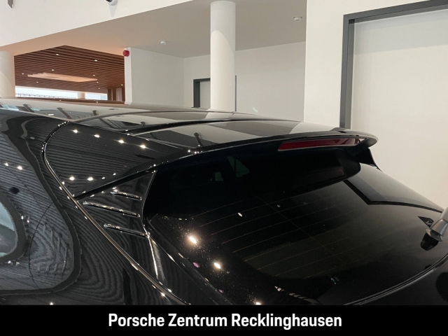 Porsche Taycan Sport Turismo InnoDrive Surround-View