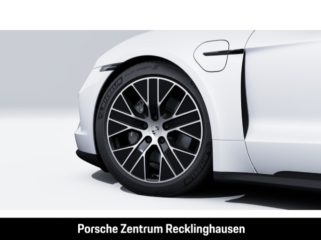 Porsche Taycan Sport Turismo Panoramadach BOSE 20-Zoll