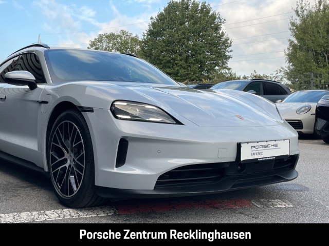 Porsche Taycan Sport Turismo Panoramadach BOSE 20-Zoll