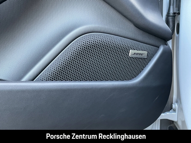 Porsche Taycan Sport Turismo Panoramadach BOSE 20-Zoll