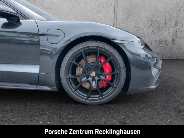 Porsche Taycan GTS Sport Turismo Burmester HA-Lenkung