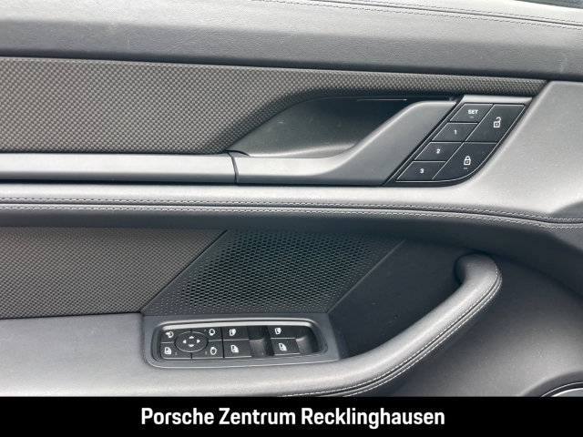 Porsche Taycan GTS Sport Turismo Burmester HA-Lenkung