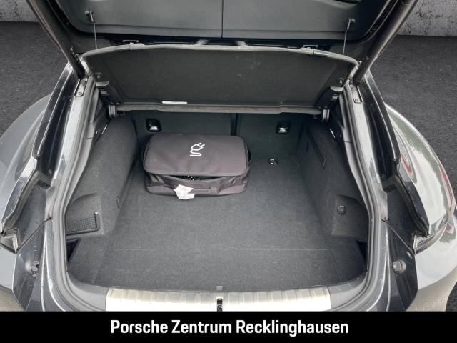 Porsche Taycan GTS Sport Turismo Burmester HA-Lenkung