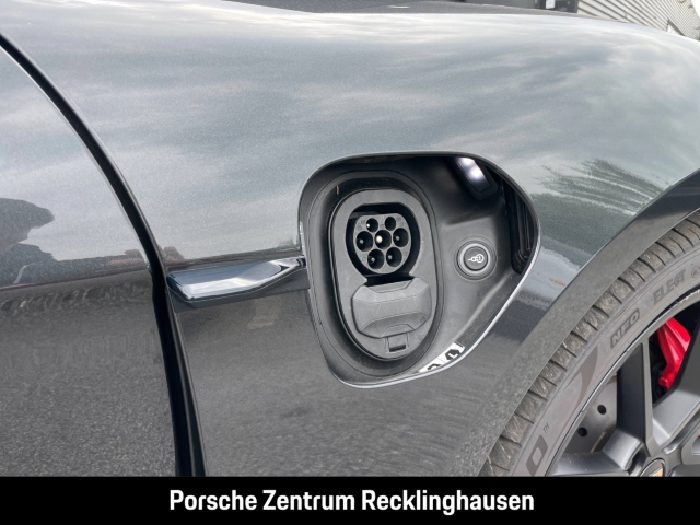 Porsche Taycan GTS Sport Turismo Burmester HA-Lenkung