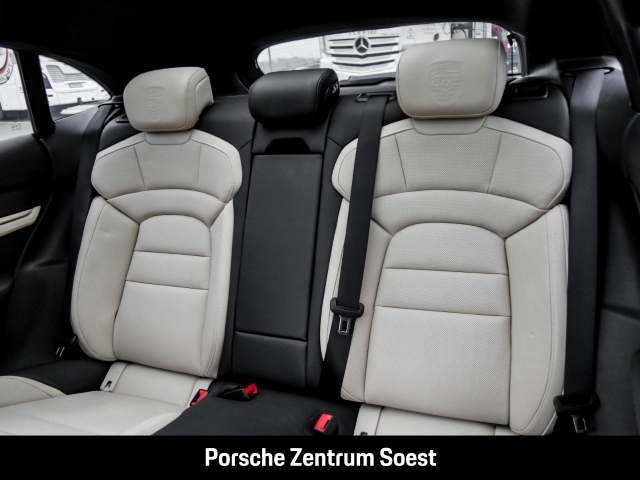 Porsche Taycan GTS Sport Turismo/Panoramadach/Burmester