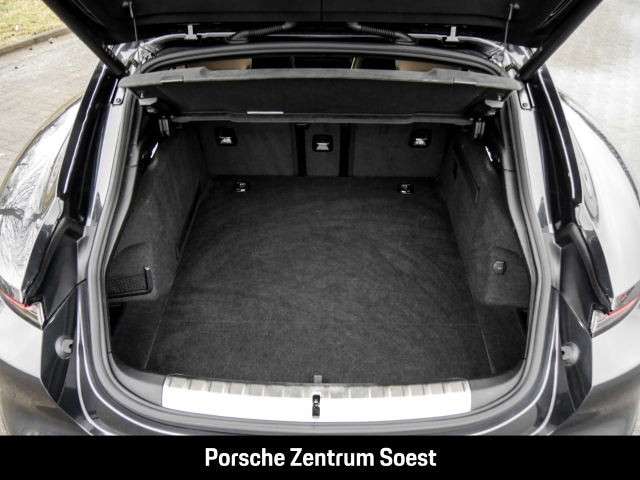 Porsche Taycan GTS Sport Turismo/Panoramadach/Burmester