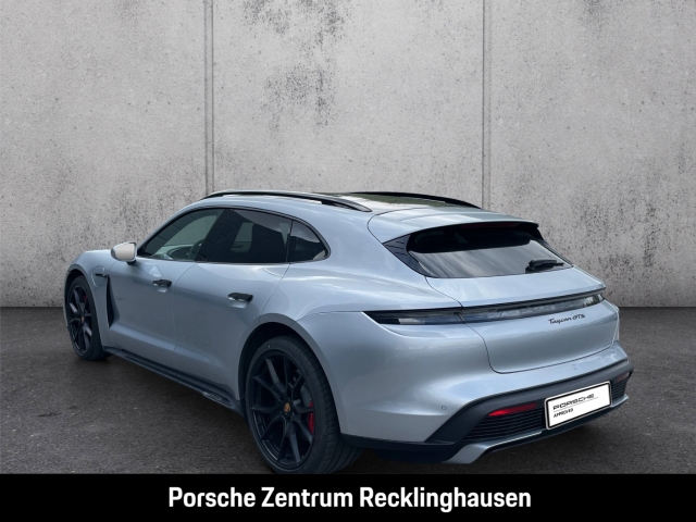 Porsche Taycan GTS Sport Turismo