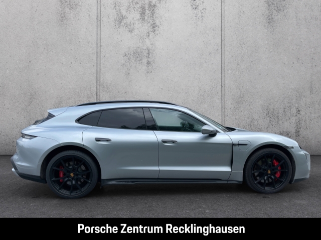 Porsche Taycan GTS Sport Turismo