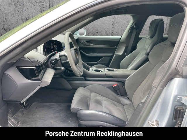 Porsche Taycan GTS Sport Turismo
