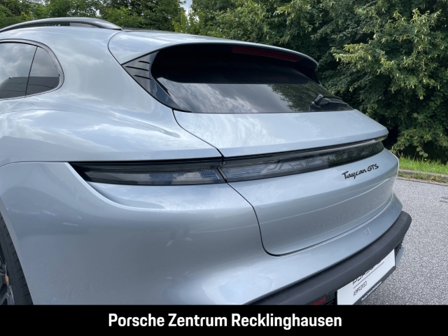 Porsche Taycan GTS Sport Turismo