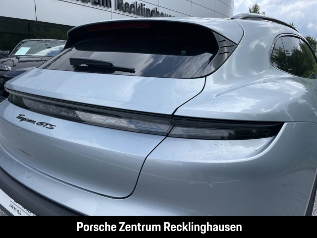 Porsche Taycan GTS Sport Turismo