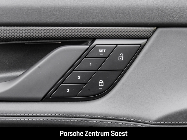 Porsche Taycan GTS Sport Turismo/Panorama/Head-UP/BOSE