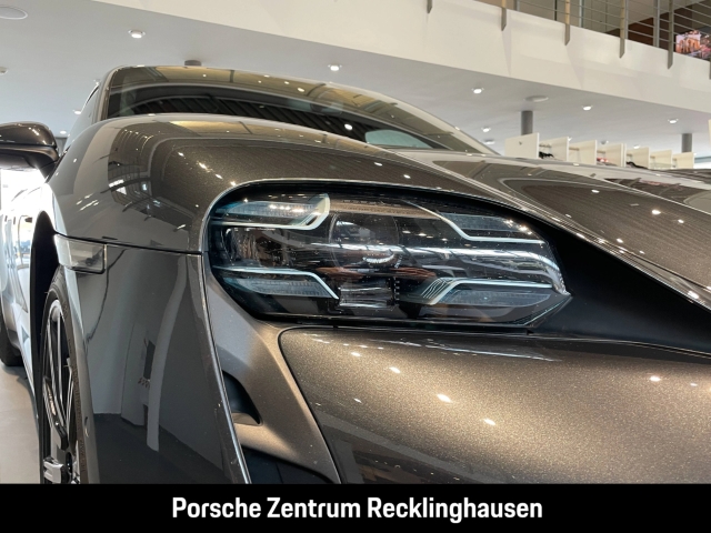Porsche Taycan Turbo Sport Turismo Burmester HA-Lenkung