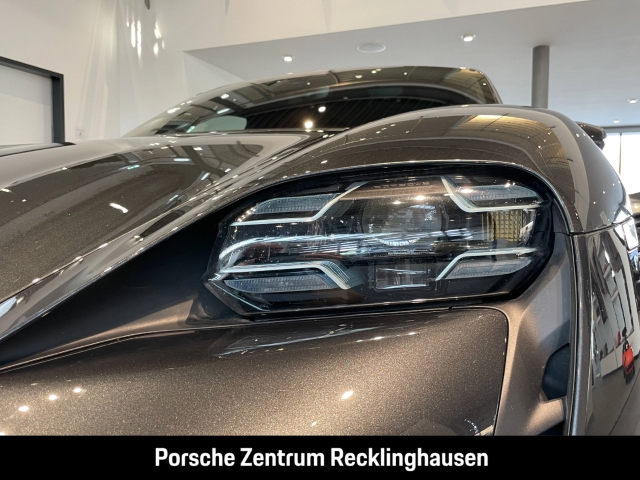 Porsche Taycan Turbo Sport Turismo Burmester HA-Lenkung