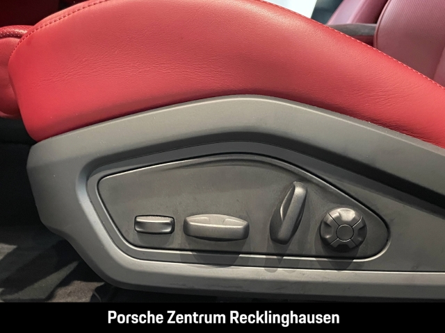 Porsche Taycan Turbo Sport Turismo Burmester HA-Lenkung