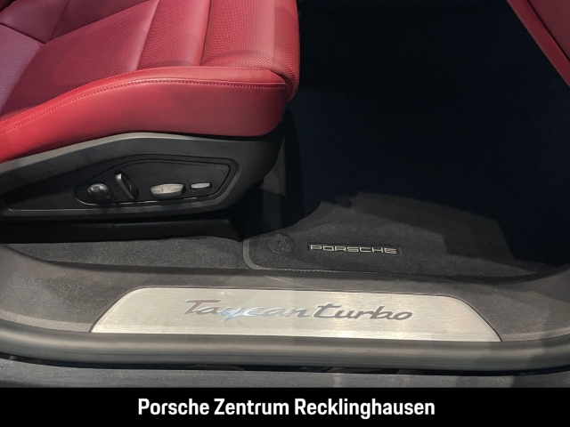 Porsche Taycan Turbo Sport Turismo Burmester HA-Lenkung