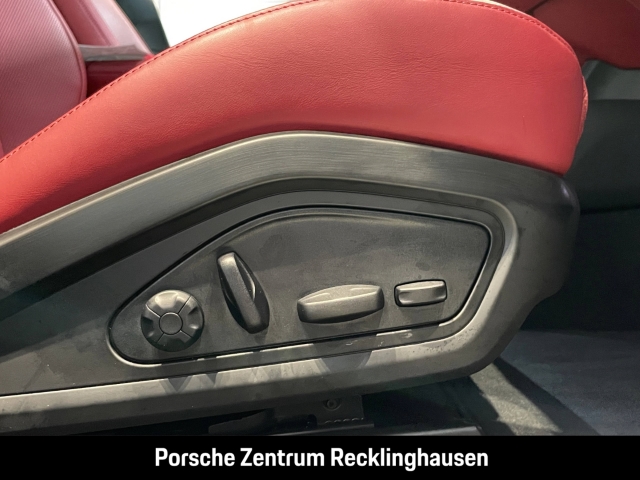 Porsche Taycan Turbo Sport Turismo Burmester HA-Lenkung