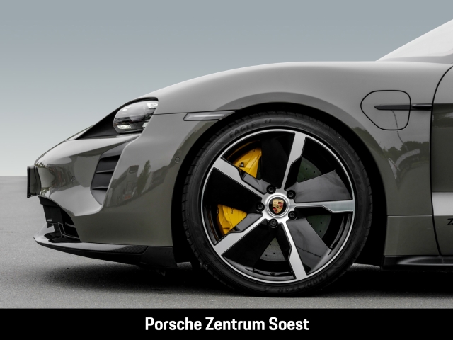 Porsche Taycan Turbo S Sport Turismo/PDCC/Burmester
