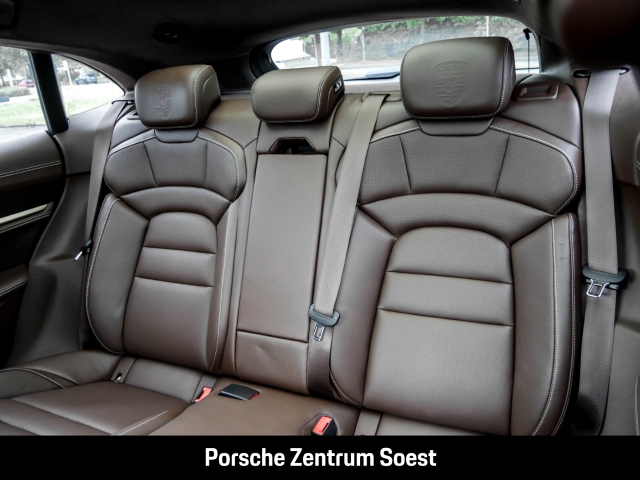 Porsche Taycan Turbo S Sport Turismo/PDCC/Burmester