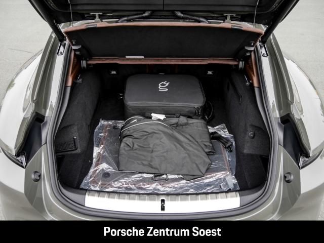 Porsche Taycan Turbo S Sport Turismo/PDCC/Burmester